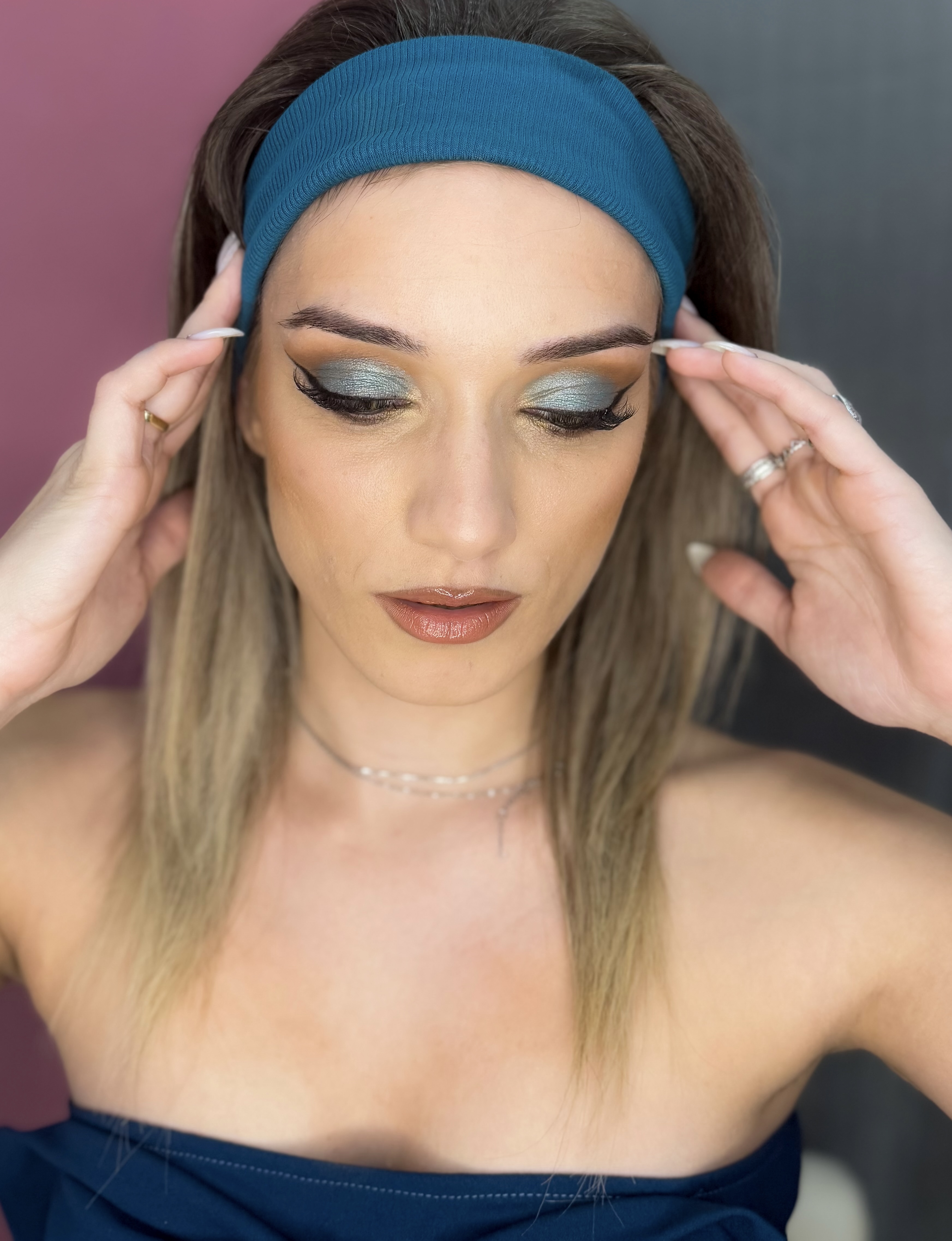 Green makeup with eyeliner/ зелен грим с очна линия 